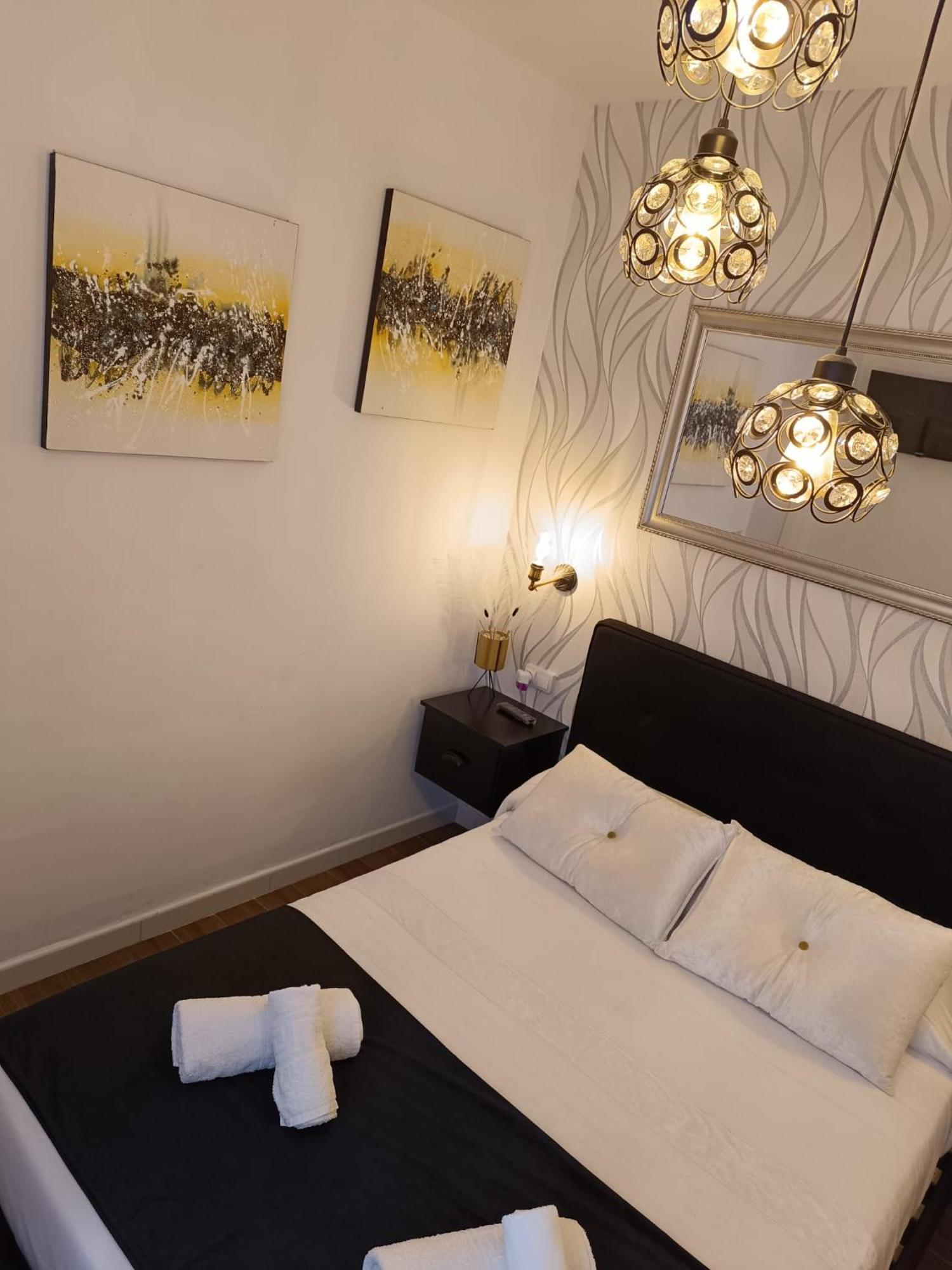 Hostal Casa Blanca Севилья Экстерьер фото