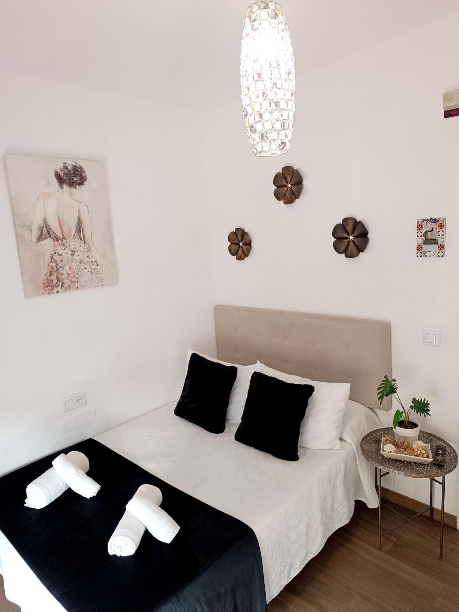 Hostal Casa Blanca Севилья Экстерьер фото